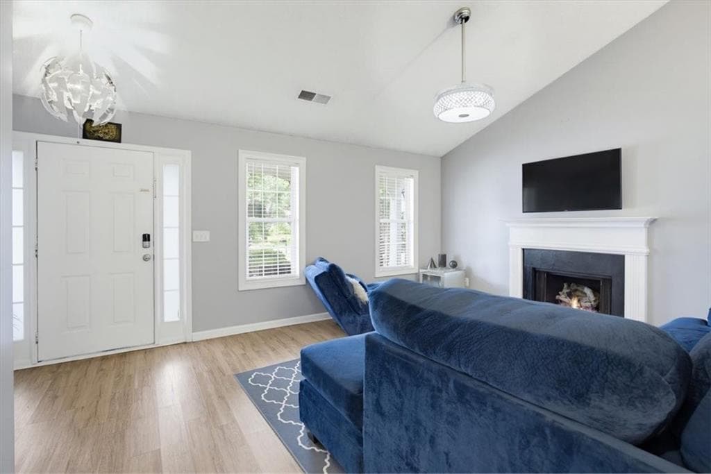 4 bedroom, 3 bathroom, 1,773 sq ft single family residence under contract at 4656 Grove Court, Acworth, GA 30101 — photo 9