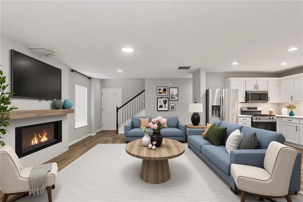 3 bedroom, 3 bathroom, 1,521 sq ft single family residence under contract at 114 Silver Spring Street, Dallas, GA 30157 — photo 2