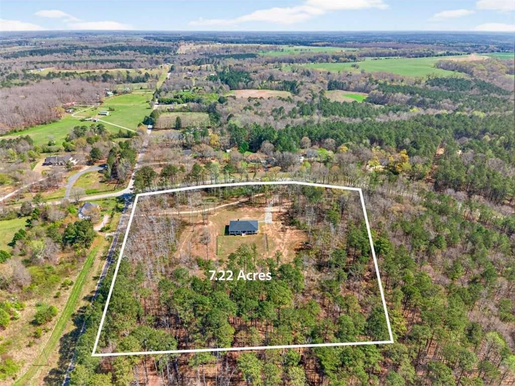 3 bedroom, 2 bathroom, 1,914 sq ft single family residence for sale at 2361 County Line Rd, Mansfield, GA 30055 — photo 2