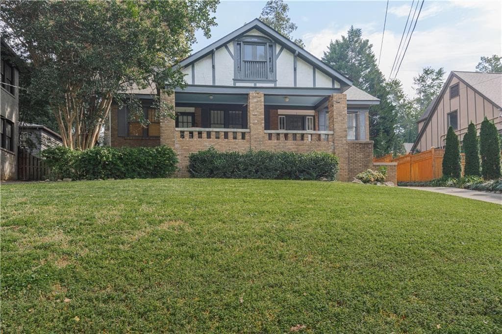 1 bedroom, 1 bathroom, 590 sq ft other for rent at 1539 N Morningside Drive Carriage House, Atlanta, GA 30306 for $1,745 a month — photo 1 of 12