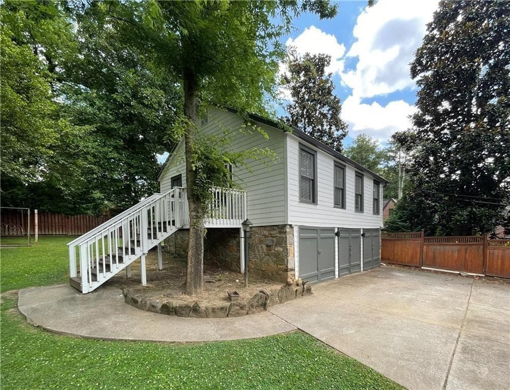 1 bedroom, 1 bathroom, 590 sq ft other for rent at 1539 N Morningside Drive Carriage House, Atlanta, GA 30306 for $1,745 a month — photo 3