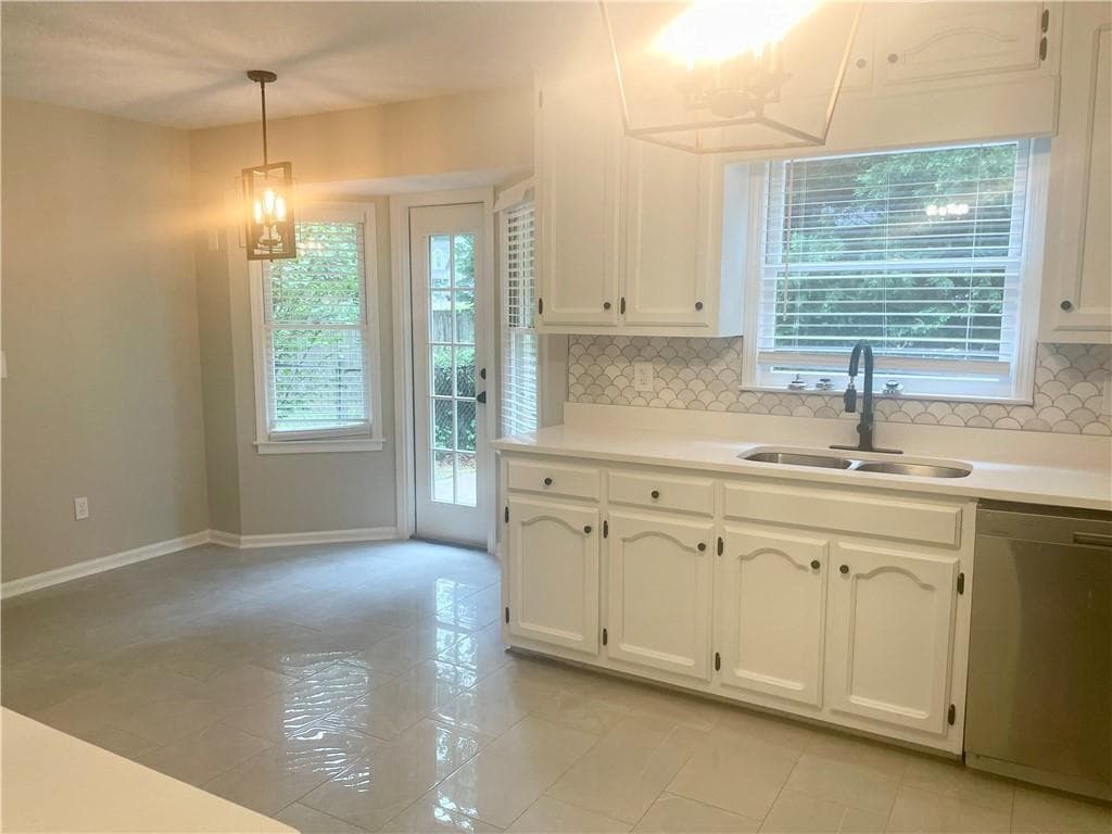 3 bedroom, 2 bathroom, 1,860 sq ft single family residence for rent at 210 Buck Run, Loganville, GA 30052 for $2,499 a month — photo 7