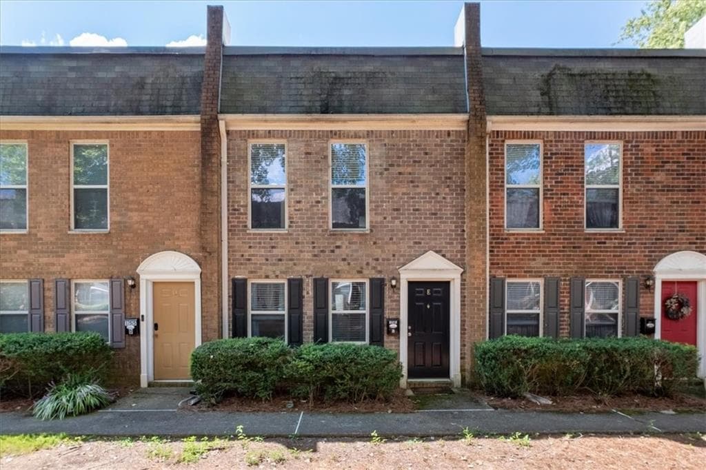 2 bedroom, 3 bathroom, 1,326 sq ft condominium for sale at 155 N River Drive E, Sandy Springs, GA 30350 — photo 2