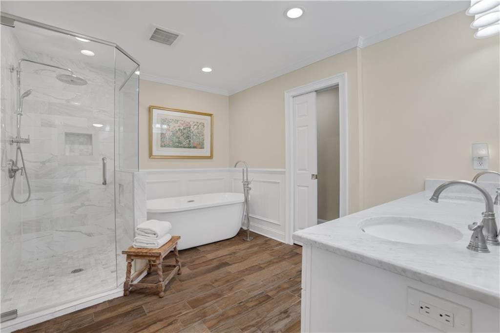 4 bedroom, 4 bathroom, 2,850 sq ft single family residence under contract at 1564 Vernon Way Court, Dunwoody, GA 30338 — photo 7