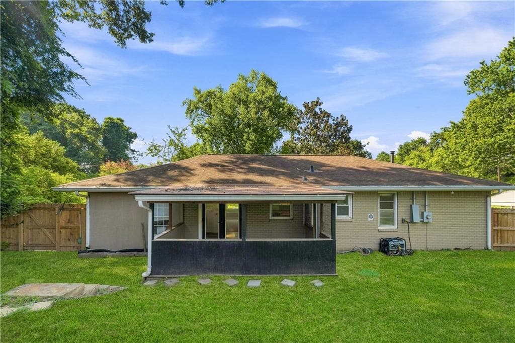 3 bedroom, 1 bathroom, 1,107 sq ft single family residence under contract at 2600 Farn Drive, Ellenwood, GA 30294 — photo 7