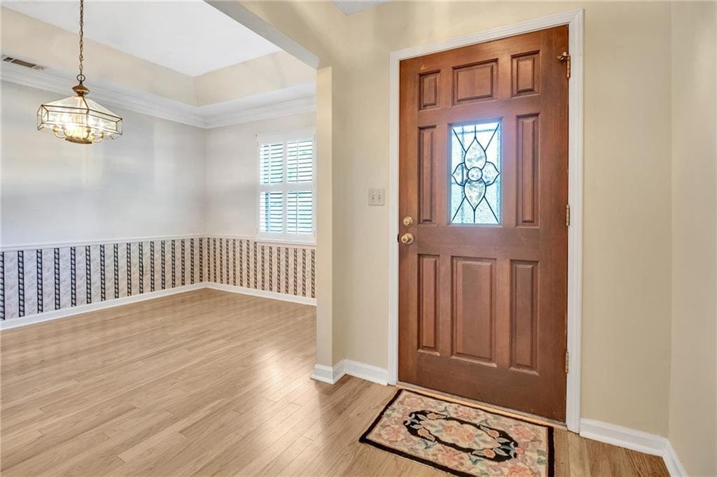 3 bedroom, 2 bathroom, 1,936 sq ft single family residence under contract at 4938 Lake Forest Drive, Conyers, GA 30094 — photo 5