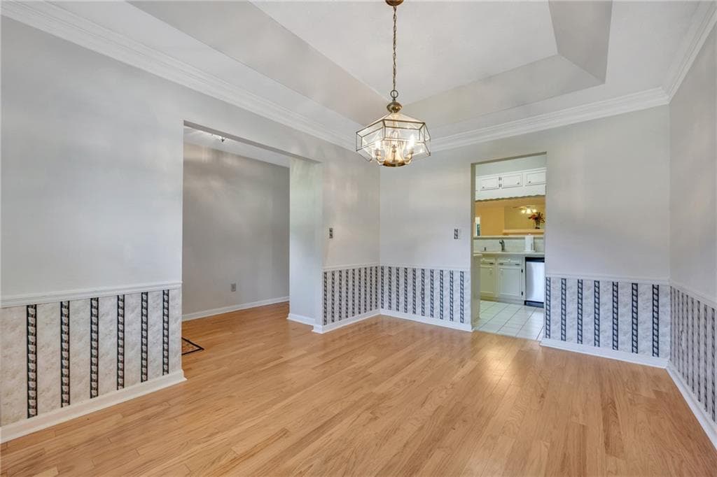 3 bedroom, 2 bathroom, 1,936 sq ft single family residence under contract at 4938 Lake Forest Drive, Conyers, GA 30094 — photo 8