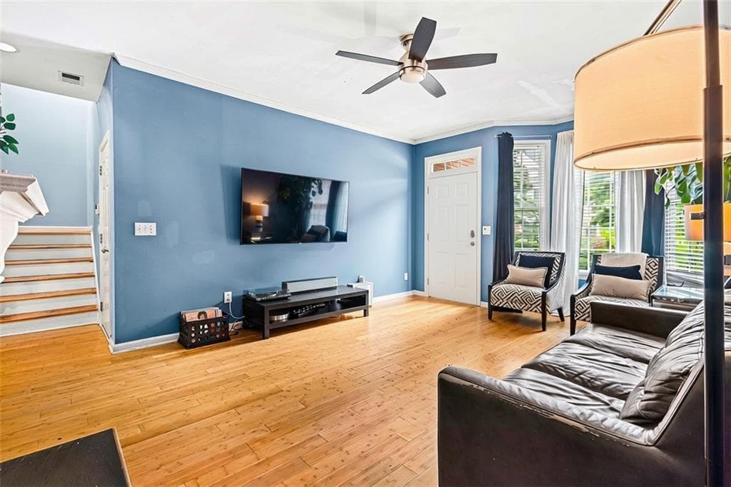 3 bedroom, 3 bathroom, 2,274 sq ft townhouse for sale at 2353 Maplewood Court 25, Atlanta, GA 30339 — photo 3