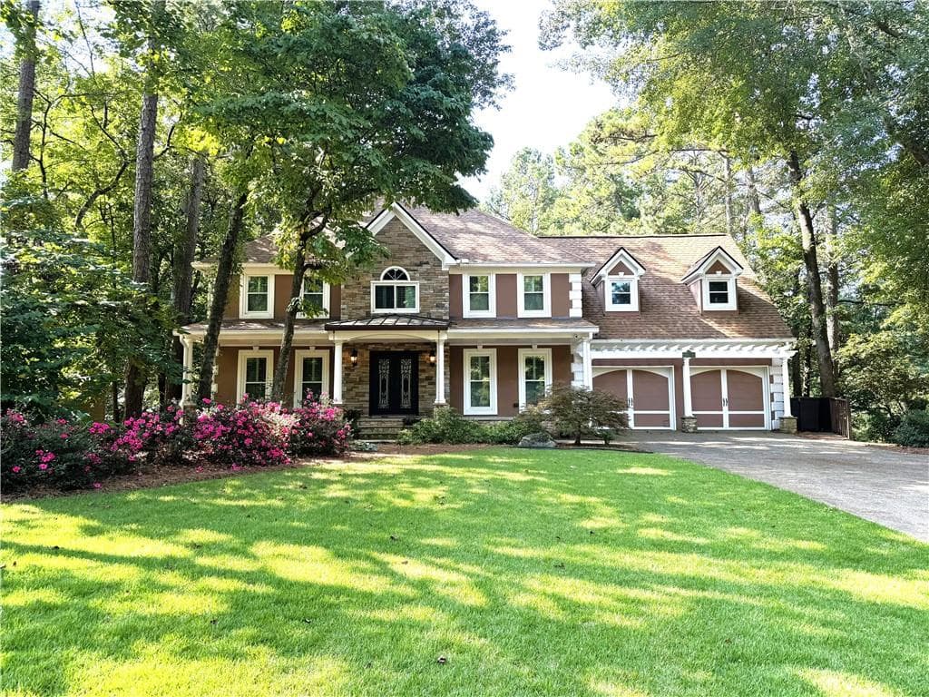 4 bedroom, 4 bathroom, 2,847 sq ft single family residence for rent at 11820 Highland Colony Dr, Roswell, GA 30075 for $3,795 a month — photo 2