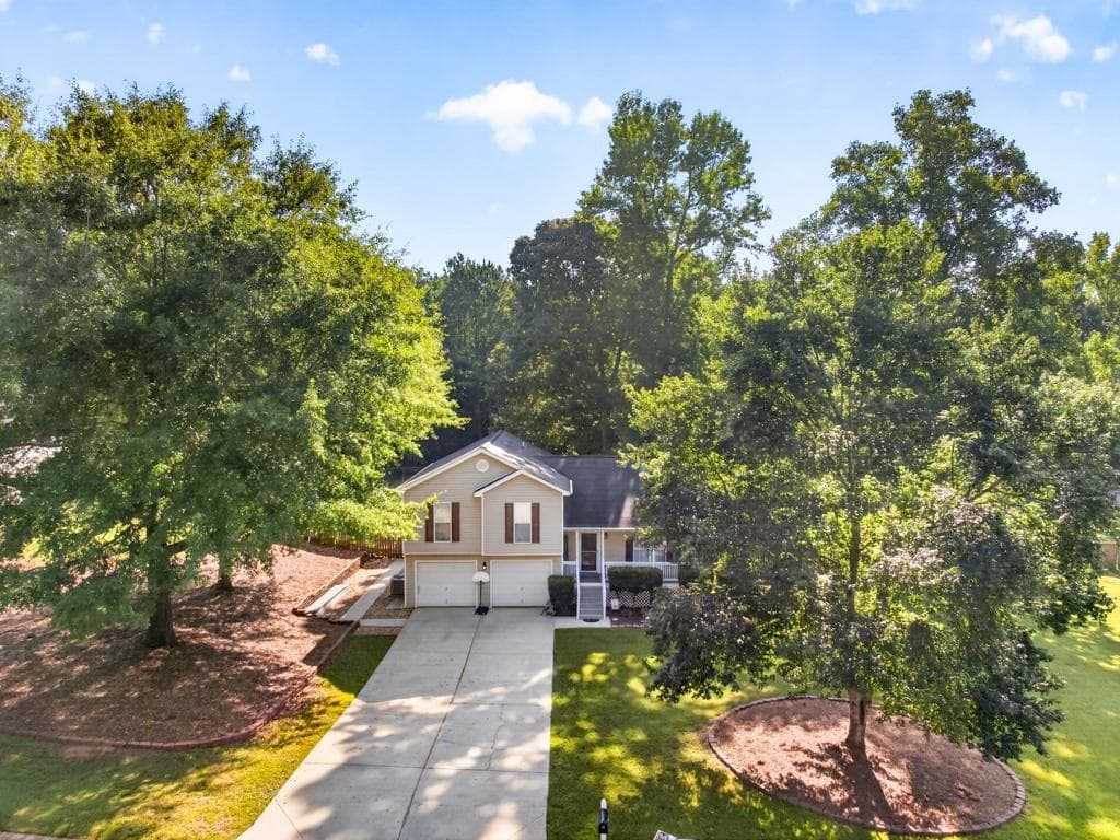 4 bedroom, 3 bathroom, 1,778 sq ft single family residence for sale at 1578 Madison Court, Bethlehem, GA 30620