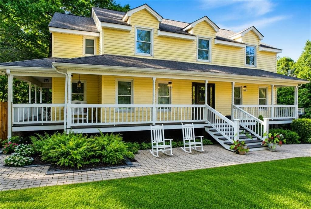 4 bedroom, 4 bathroom, 3,535 sq ft single family residence for sale at 1967 Temple Johnson Road, Loganville, GA 30052 — photo 3