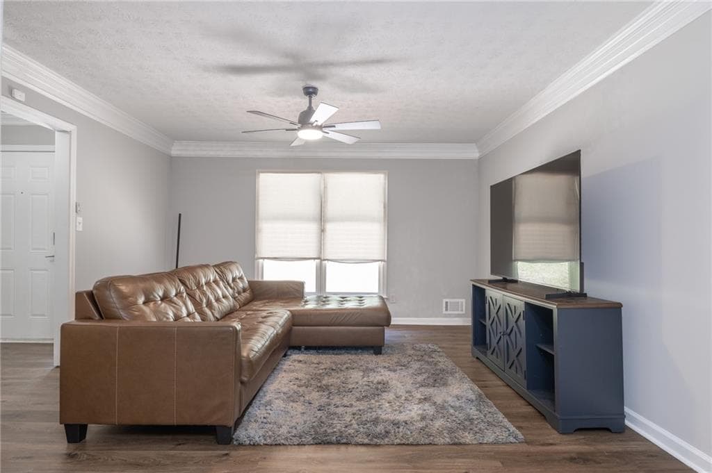 3 bedroom, 2 bathroom, 1,515 sq ft single family residence for sale at 3352 Idlecreek Way, Decatur, GA 30032 — photo 7