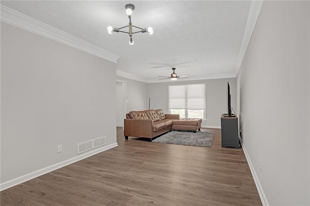 3 bedroom, 2 bathroom, 1,515 sq ft single family residence for sale at 3352 Idlecreek Way, Decatur, GA 30032 — photo 8