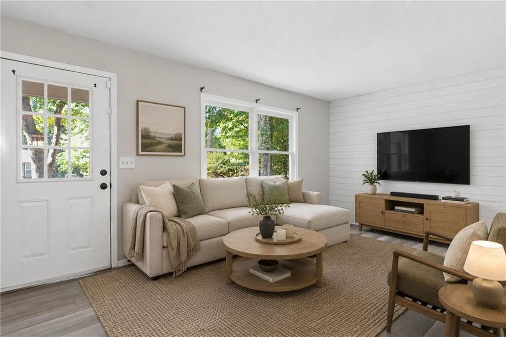 2 bedroom, 2 bathroom, 1,600 sq ft single family residence for sale at 4925 Oak Grove Drive, Cumming, GA 30040 — photo 8