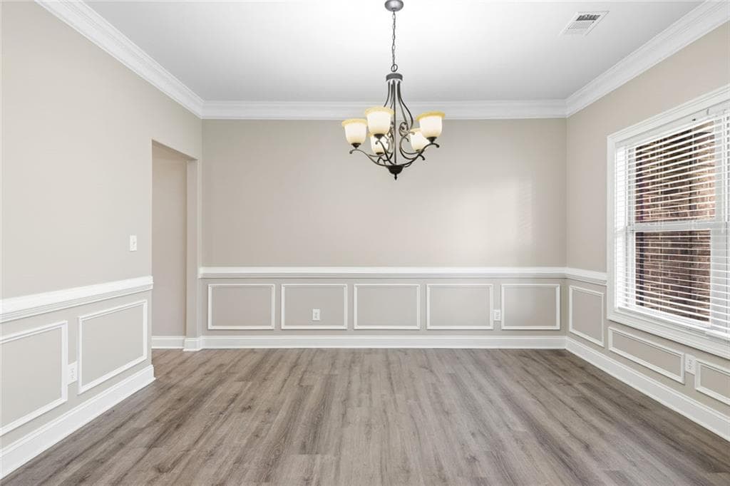 5 bedroom, 3 bathroom, 4,064 sq ft single family residence under contract at 316 Norway Spruce Court, Locust Grove, GA 30248 — photo 5