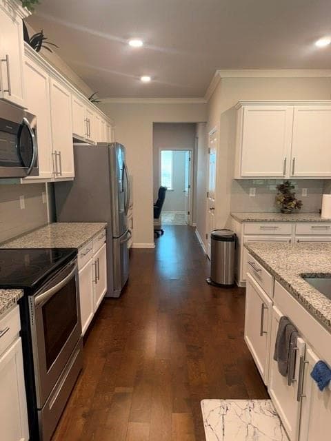 5 bedroom, 4 bathroom, 4,224 sq ft single family residence for sale at 1476 Harlequin Way, Stockbridge, GA 30281 — photo 8