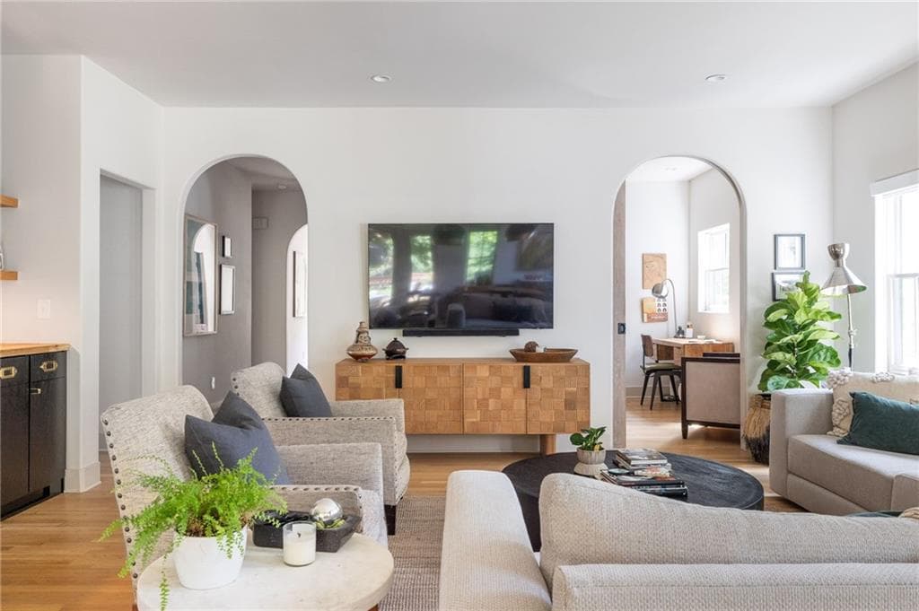 5 bedroom, 4 bathroom, 3,108 sq ft single family residence for sale at 216 Northern Avenue, Decatur, GA 30030 — photo 5
