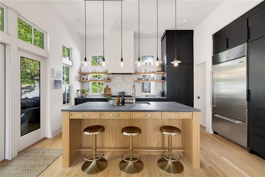 5 bedroom, 4 bathroom, 3,108 sq ft single family residence for sale at 216 Northern Avenue, Decatur, GA 30030 — photo 9