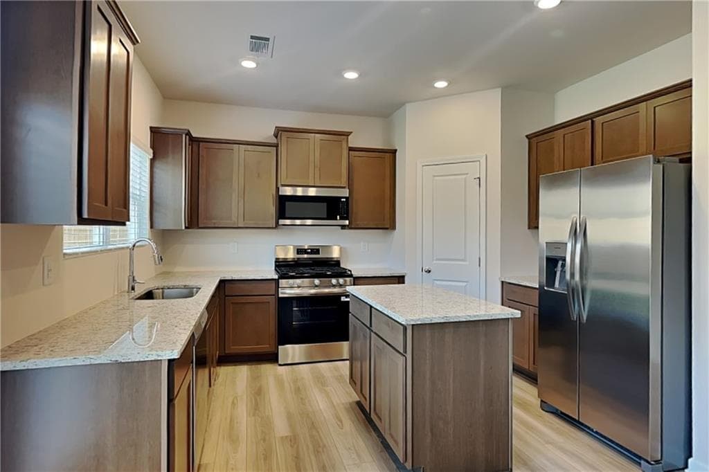 4 bedroom, 3 bathroom, 1,714 sq ft single family residence for rent at 265 Bloomfield Circle, Canton, GA 30114 for $2,100 a month — photo 5
