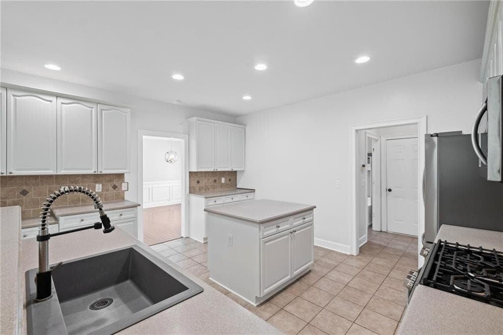 5 bedroom, 4 bathroom, 3,205 sq ft single family residence for rent at 200 Brookeivey Lane, Milton, GA 30004 for $3,950 a month — photo 6