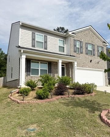 4 bedroom, 3 bathroom, 2,932 sq ft single family residence for sale at 692 Whitman Lane, Stockbridge, GA 30281 — photo 2