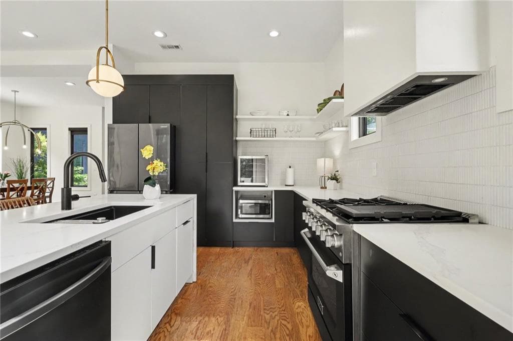 3 bedroom, 4 bathroom, 2,336 sq ft townhouse for sale at 239 Lowry Street B, Atlanta, GA 30307 — photo 5