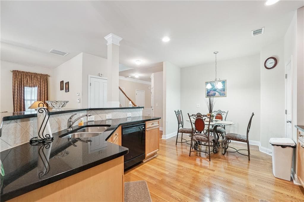 3 bedroom, 3 bathroom, 2,258 sq ft condominium for sale at 2380 Harshaw Avenue, Lawrenceville, GA 30043 — photo 10