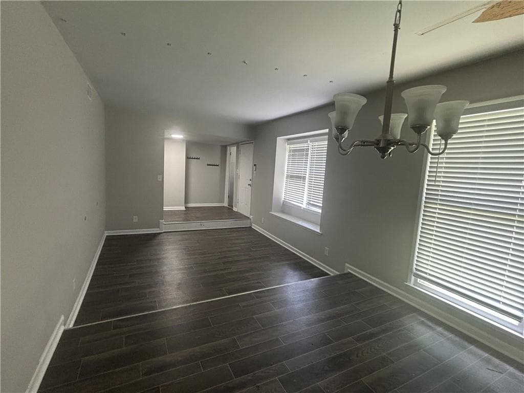 3 bedroom, 2 bathroom, 1,470 sq ft single family residence for sale at 6570 Kimberly Mill Road, Atlanta, GA 30349 — photo 6