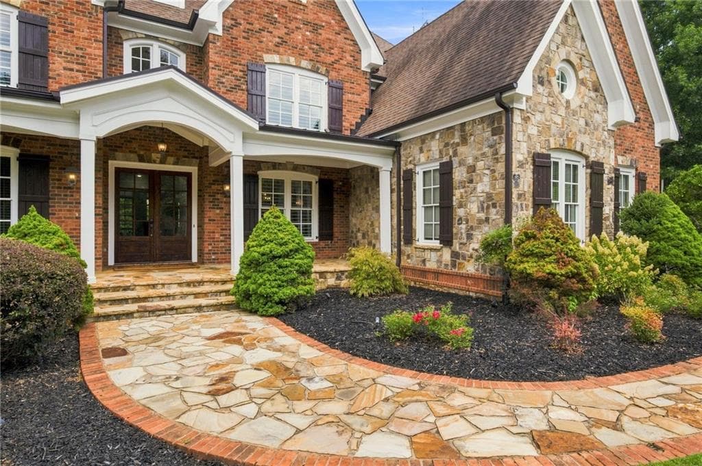 6 bedroom, 7 bathroom, 7,391 sq ft single family residence for sale at 15859 Winterfield Way, Milton, GA 30004 — photo 2