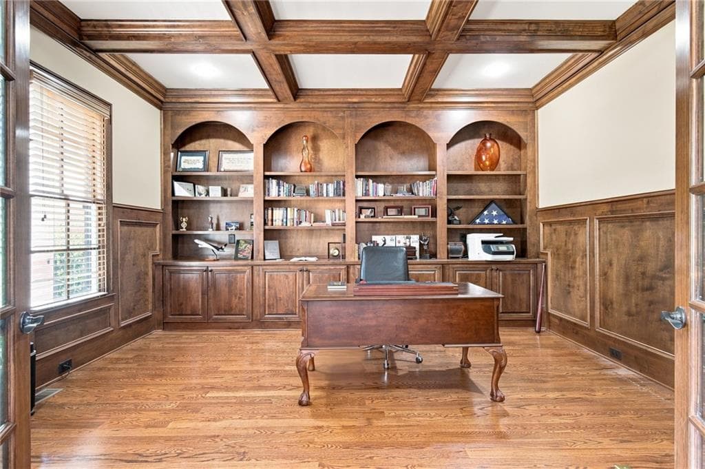 6 bedroom, 7 bathroom, 7,391 sq ft single family residence for sale at 15859 Winterfield Way, Milton, GA 30004 — photo 6