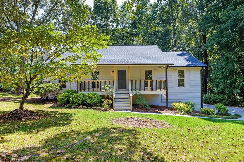 3 bedroom, 2 bathroom, 2,456 sq ft single family residence for sale at 291 Crabapple Court, Powder Springs, GA 30127 — photo 1 of 33