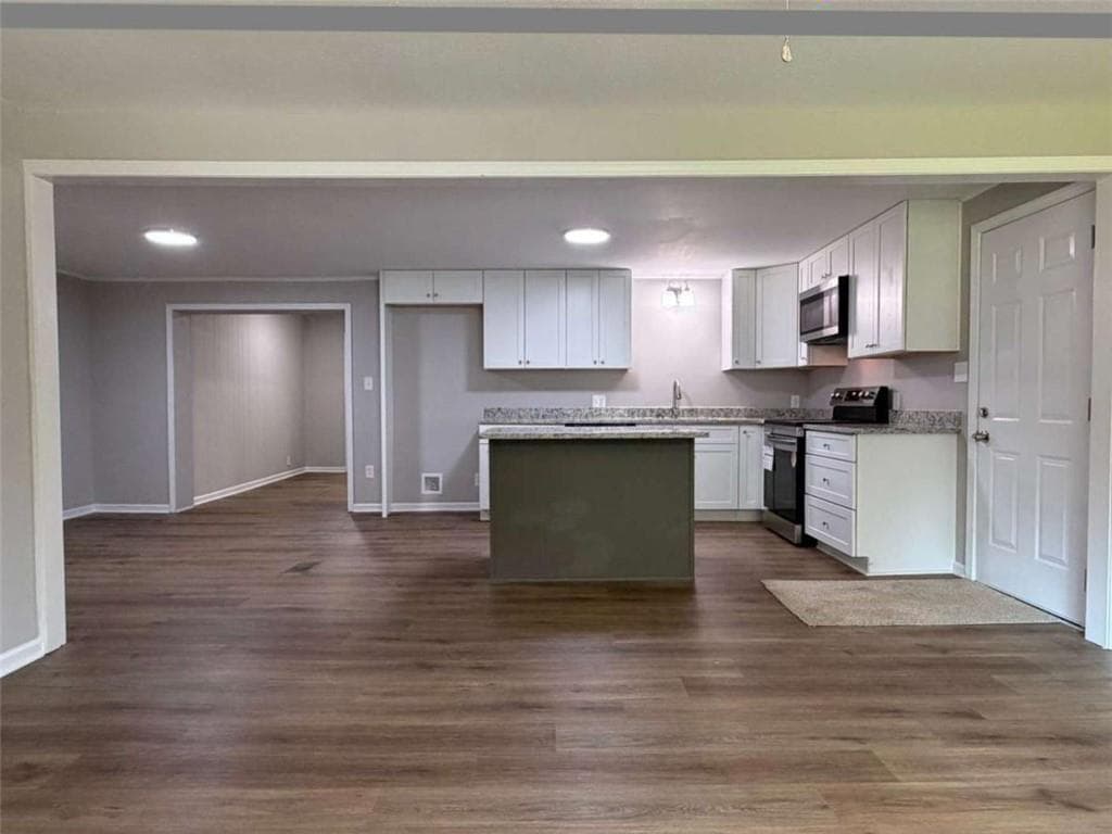 4 bedroom, 3 bathroom, 1,784 sq ft single family residence for sale at 65 W Meadowcliff Circle, Carrollton, GA 30116 — photo 7