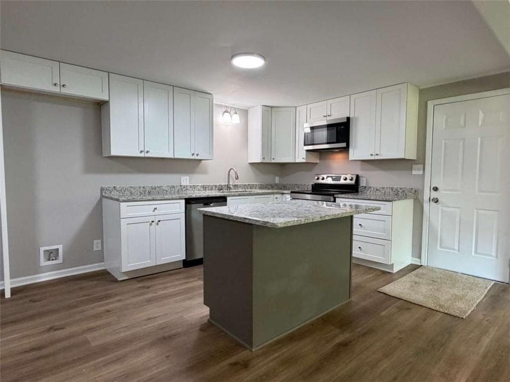 4 bedroom, 3 bathroom, 1,784 sq ft single family residence for sale at 65 W Meadowcliff Circle, Carrollton, GA 30116 — photo 8