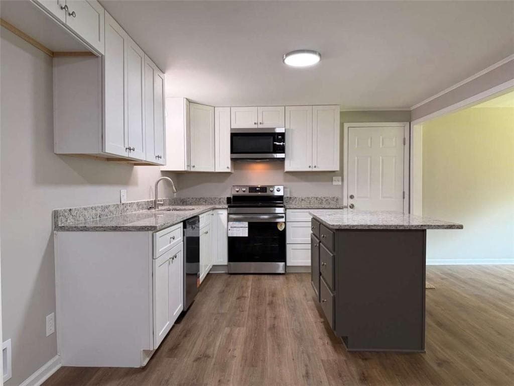 4 bedroom, 3 bathroom, 1,784 sq ft single family residence for sale at 65 W Meadowcliff Circle, Carrollton, GA 30116 — photo 9