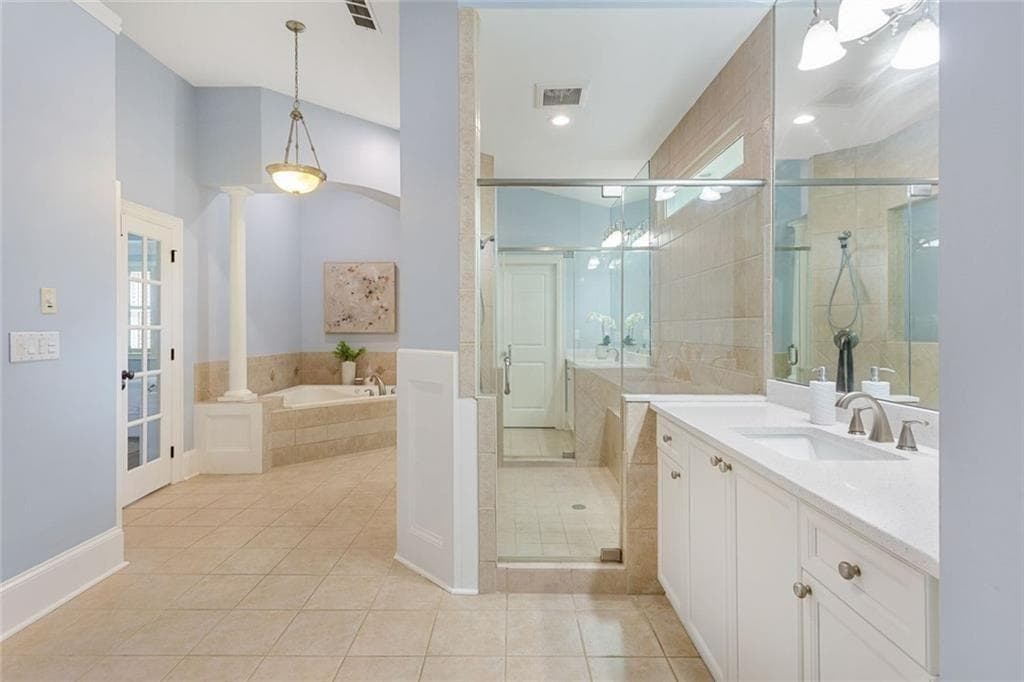 3 bedroom, 3 bathroom, 3,460 sq ft single family residence under contract at 608 Concord Lake Lane, Smyrna, GA 30082 — photo 6