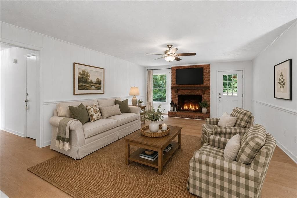 3 bedroom, 3 bathroom, 2,530 sq ft single family residence under contract at 3758 Woodlane Road, Gainesville, GA 30506 — photo 6