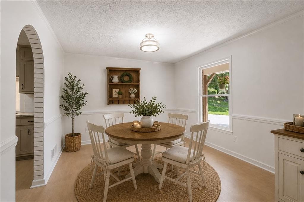 3 bedroom, 3 bathroom, 2,530 sq ft single family residence under contract at 3758 Woodlane Road, Gainesville, GA 30506 — photo 9