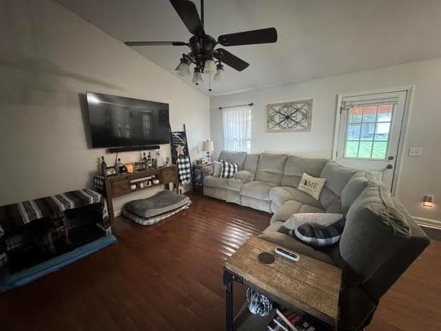 3 bedroom, 2 bathroom, 1,272 sq ft single family residence for sale at 2512 Pine Chapel Road, Resaca, GA 30735 — photo 7