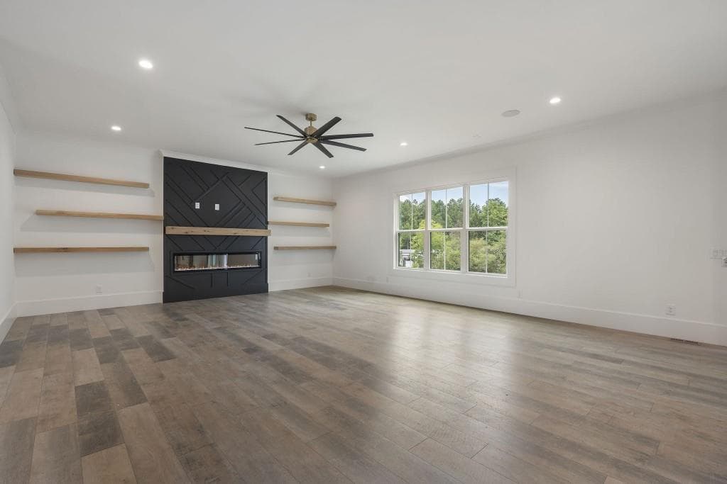 5 bedroom, 6 bathroom, 4,600 sq ft single family residence for sale at 2255 Buford Dam Road, Buford, GA 30518 — photo 8