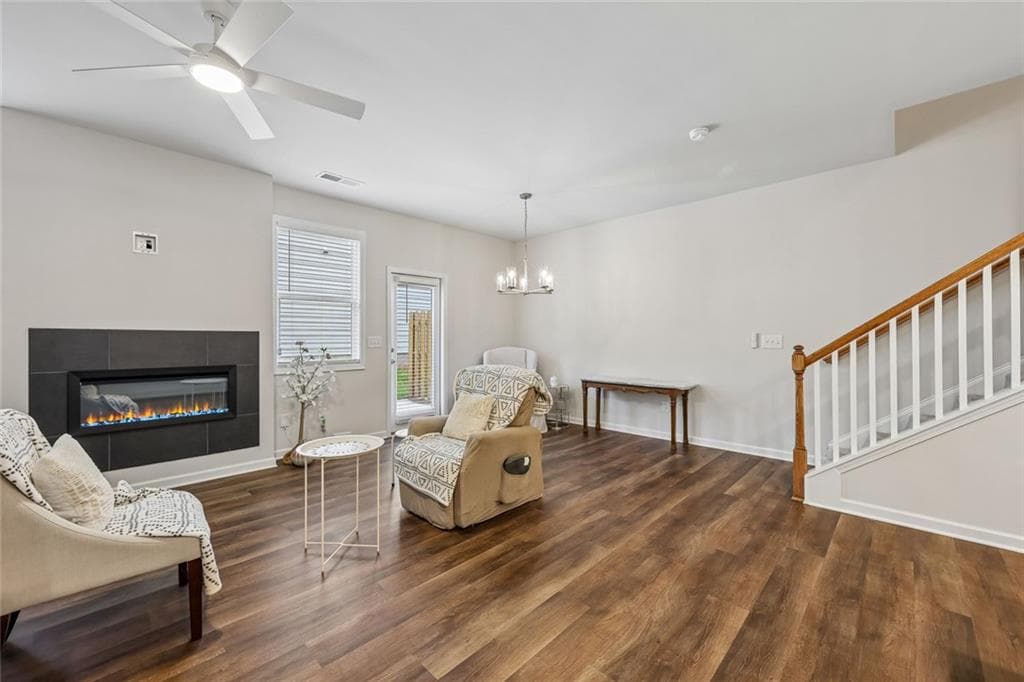 3 bedroom, 3 bathroom, 1,748 sq ft townhouse under contract at 5151 Longview Run Run, Decatur, GA 30035 — photo 5