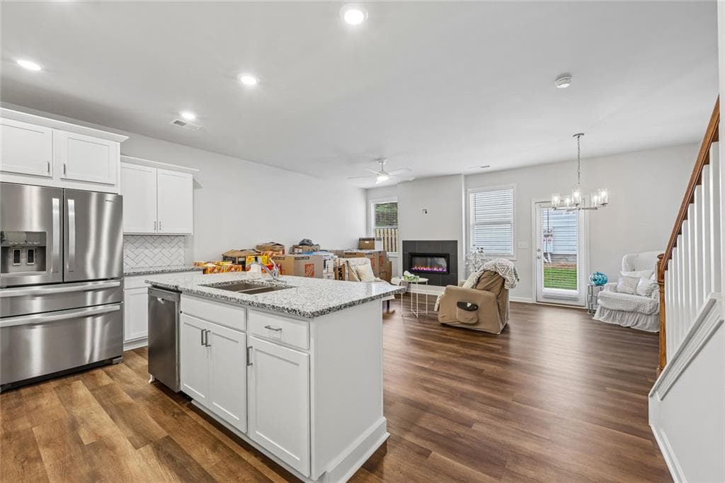 3 bedroom, 3 bathroom, 1,748 sq ft townhouse under contract at 5151 Longview Run Run, Decatur, GA 30035 — photo 6