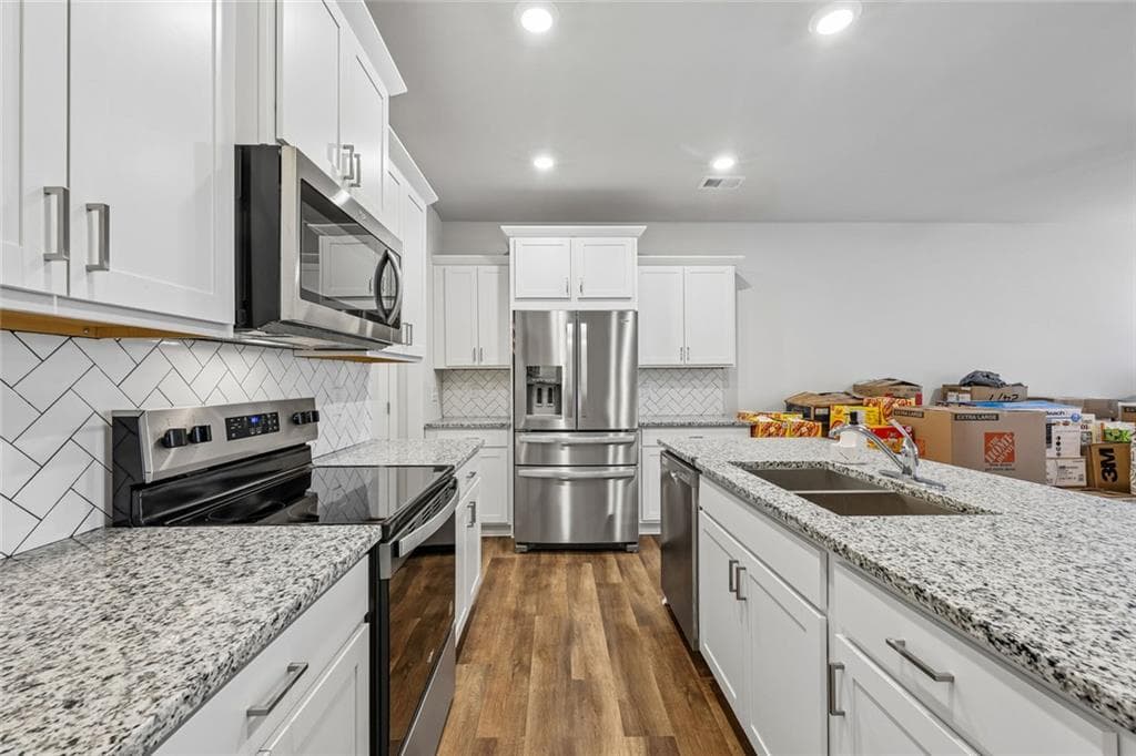 3 bedroom, 3 bathroom, 1,748 sq ft townhouse under contract at 5151 Longview Run Run, Decatur, GA 30035 — photo 10
