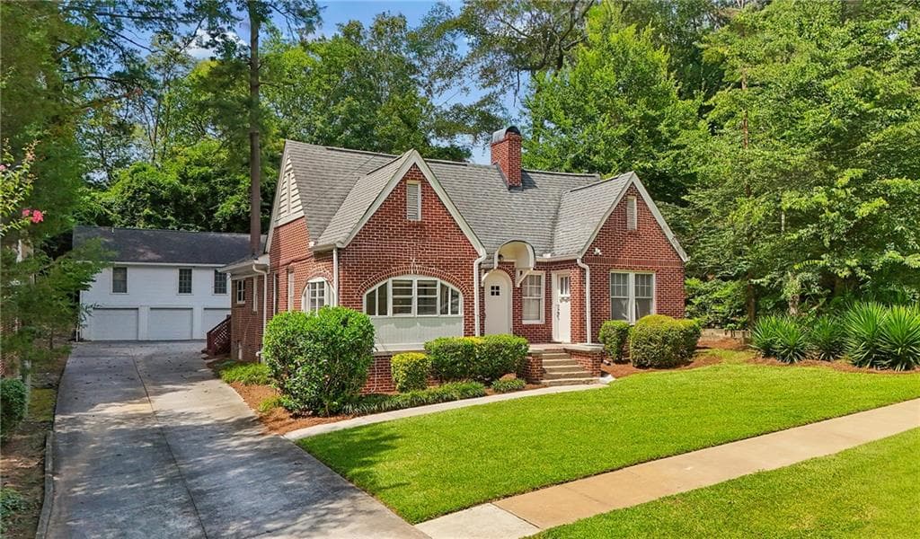 triplex for sale at 472 Burlington Road, Atlanta, GA 30307