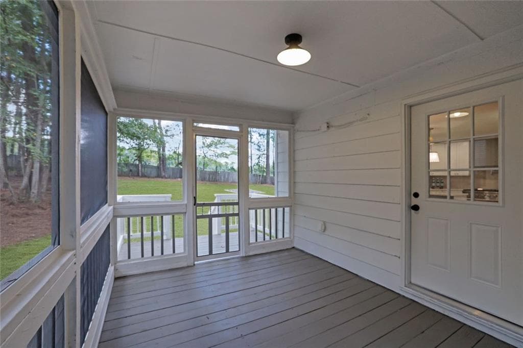 5 bedroom, 4 bathroom, 3,340 sq ft single family residence for sale at 302 Hickory Lane, Canton, GA 30115 — photo 3