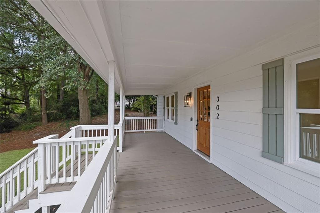 5 bedroom, 4 bathroom, 3,340 sq ft single family residence for sale at 302 Hickory Lane, Canton, GA 30115 — photo 4