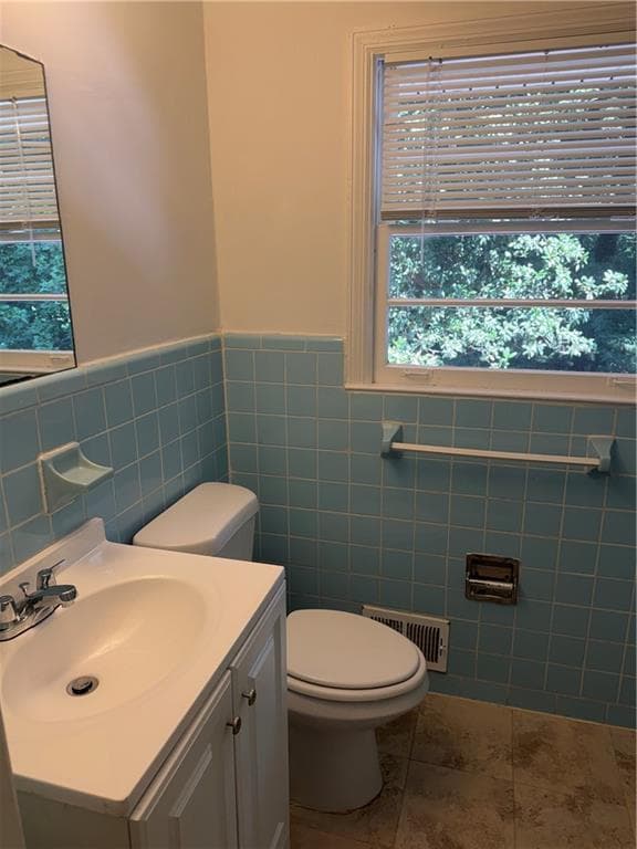 3 bedroom, 2 bathroom, 1,460 sq ft single family residence for rent at 1936 Fort Valley Drive, Atlanta, GA 30311 for $1,850 a month — photo 9