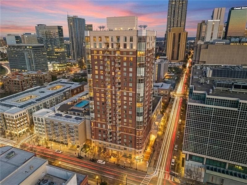 1 bedroom, 1 bathroom, 1,104 sq ft condominium for rent at 285 Centennial Olympic Drive 1606, Atlanta, GA 30313 for $2,100 a month — photo 1 of 30
