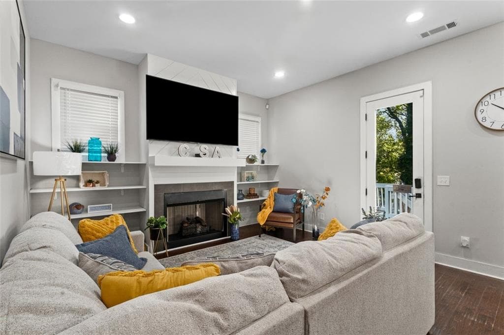 4 bedroom, 3 bathroom, 2,128 sq ft single family residence for sale at 766 Cooper Street, Atlanta, GA 30315 — photo 5