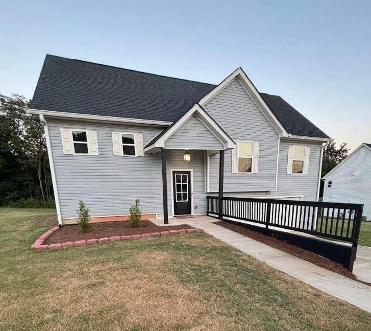 4 bedroom, 3 bathroom, 1,834 sq ft single family residence for sale at 129 Grizzly Trail, Carrollton, GA 30117 — photo 4