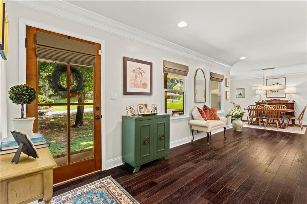 4 bedroom, 3 bathroom, 2,838 sq ft single family residence for sale at 4941 Bedell Road, Roswell, GA 30075 — photo 3